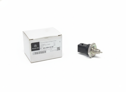 Mercedes-Benz Temperature Sensor A2569050200 – Genuine Engine Coolant Sensor